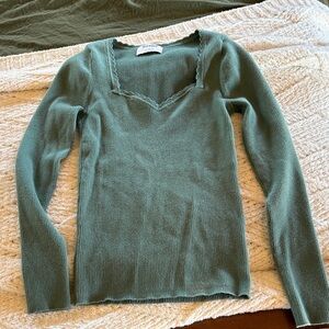 Old Navy Women's Sage V-Neck Sweater